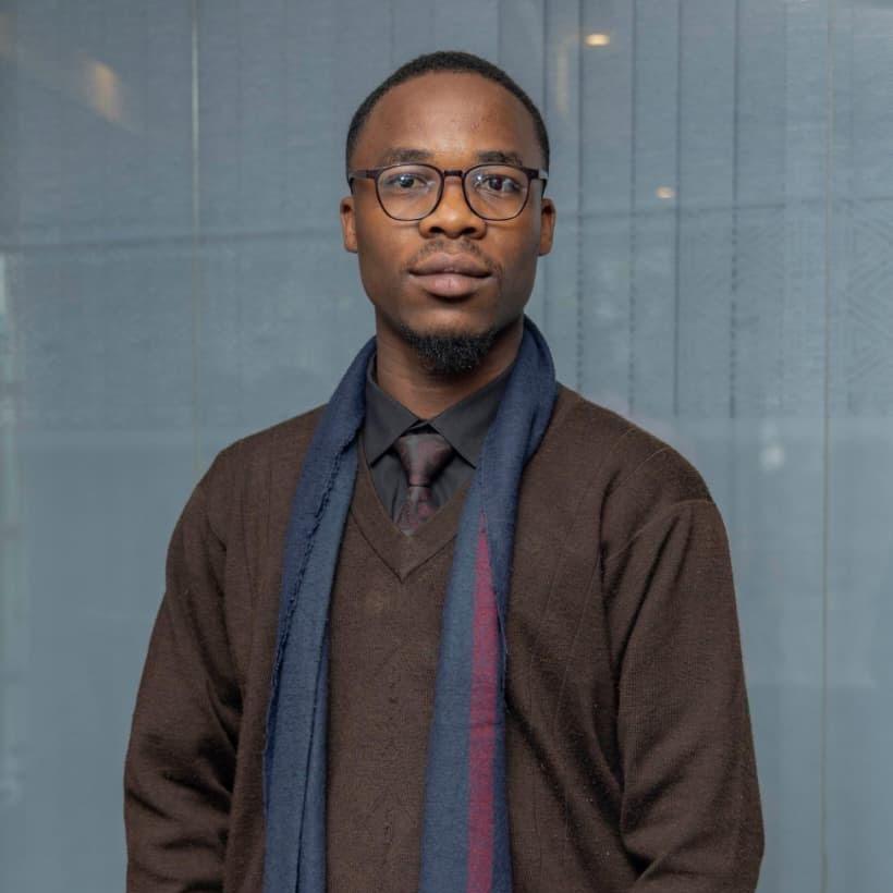 cropped-5244ed76-fc91-4d6b-abdd-9c01dbda2022 Notre équipe